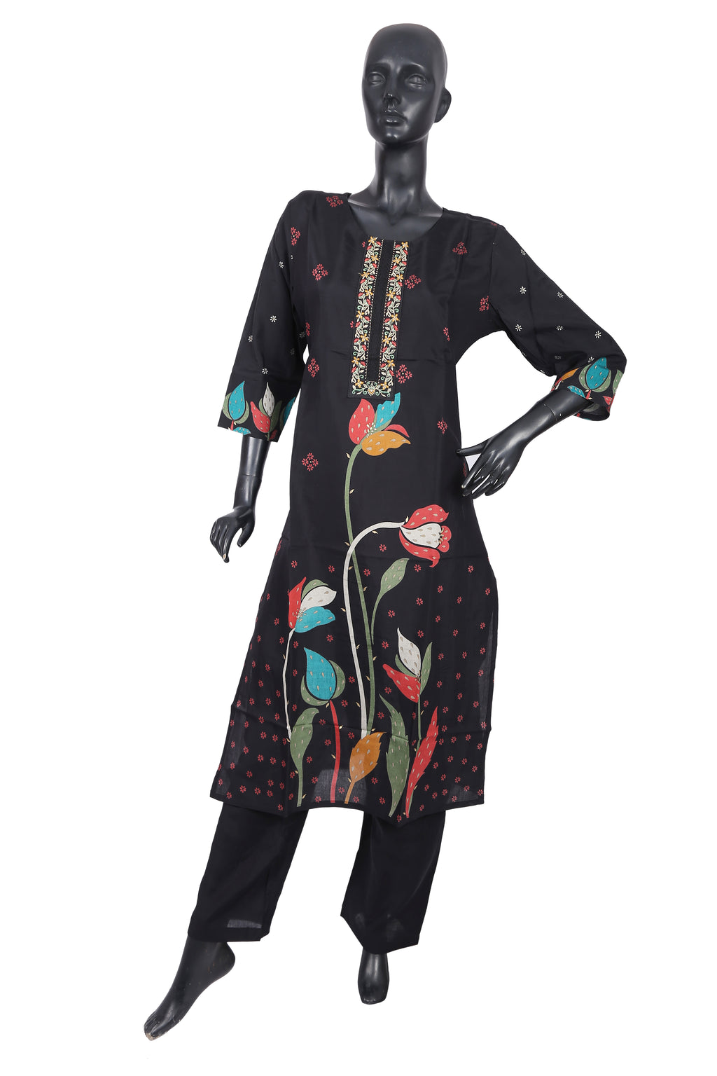Noir Bloom Digital Printed Kurta Set